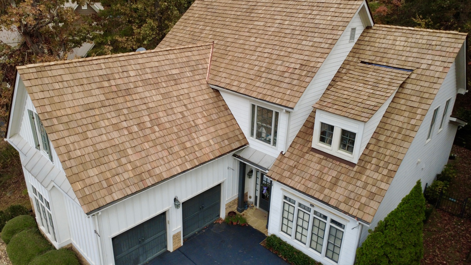 Brand-new cedar shake roof, installed by Robust Roofing